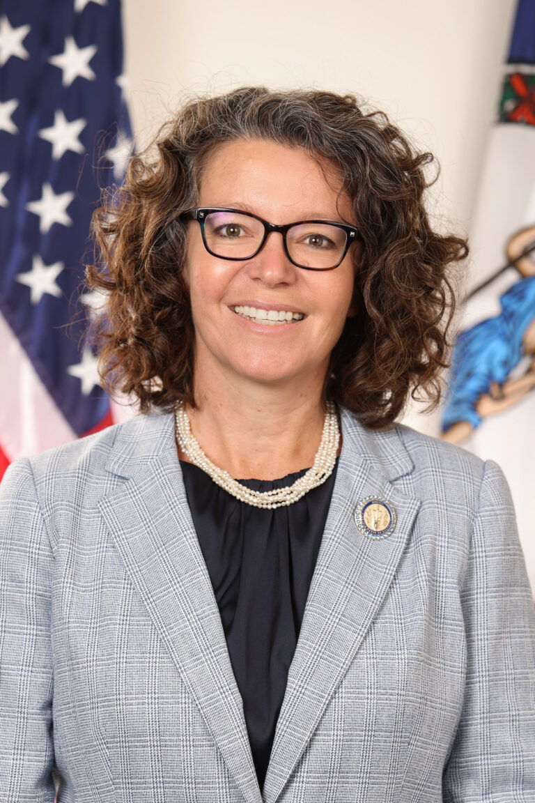 Amy J. Laufer